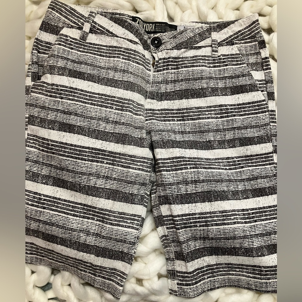 🌸 3/$15 Mens zooyork shorts